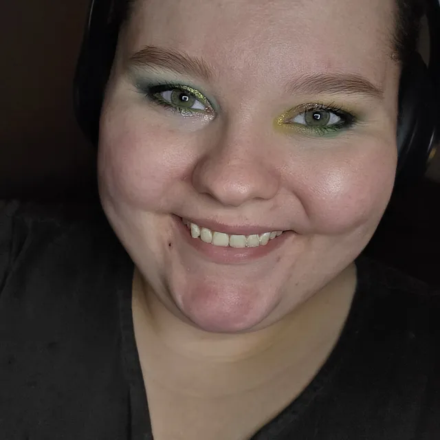 Dagens look✨️ Øyenskygge er indie merke, kjøpt en annen